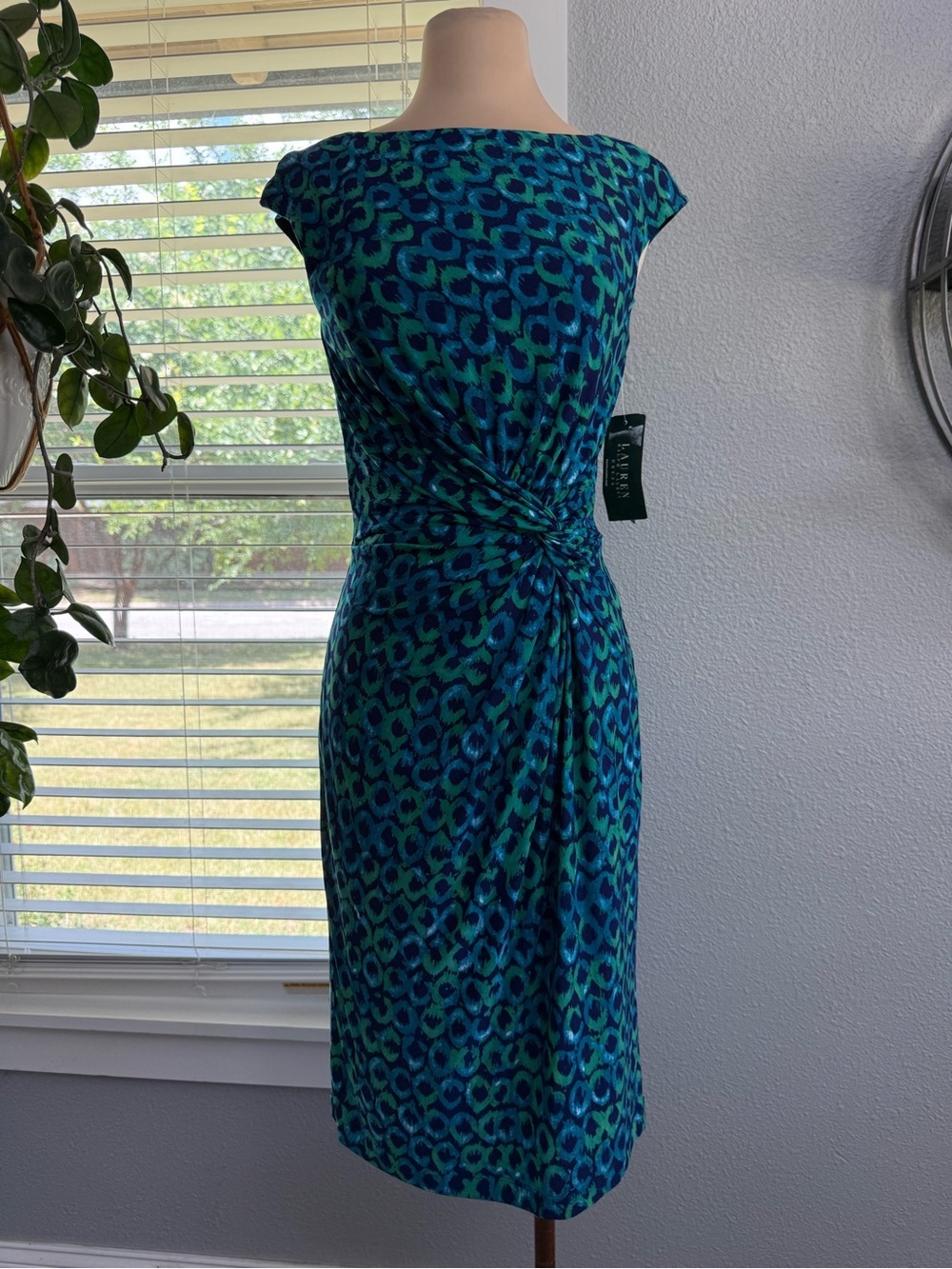 NWT Lauren Ralph Lauren Front Twist Jersey Dress Size 4